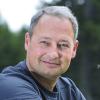 Andreas Schieder, Vorsitzender der NaturFreunde Österreich, stellt sich gegen rechte Ideologie im Klettersport.